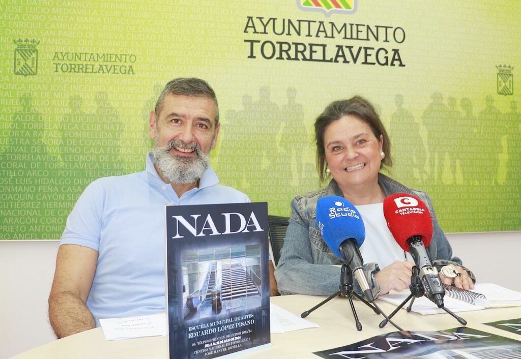 Pablo Burgos y Esther Vélez - (C) Foto: David Laguillo
- El CNFOTO acogerá del 4 al 31 de julio la exposición de fin de curso de la Escuela de Artes ‘Eduardo López Pisano’