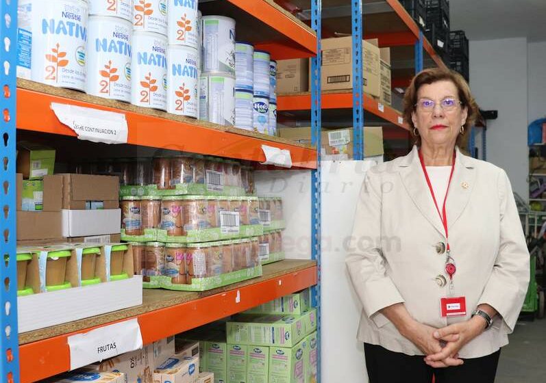 En la imagen María Eugenia Bouzas, presidenta de la Asamblea Local de Cruz Roja - Cruz Roja atendió en Torrelavega a 6.501 personas